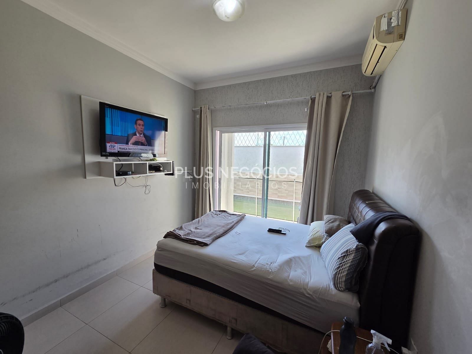 Casa à venda com 4 quartos, 168m² - Foto 11