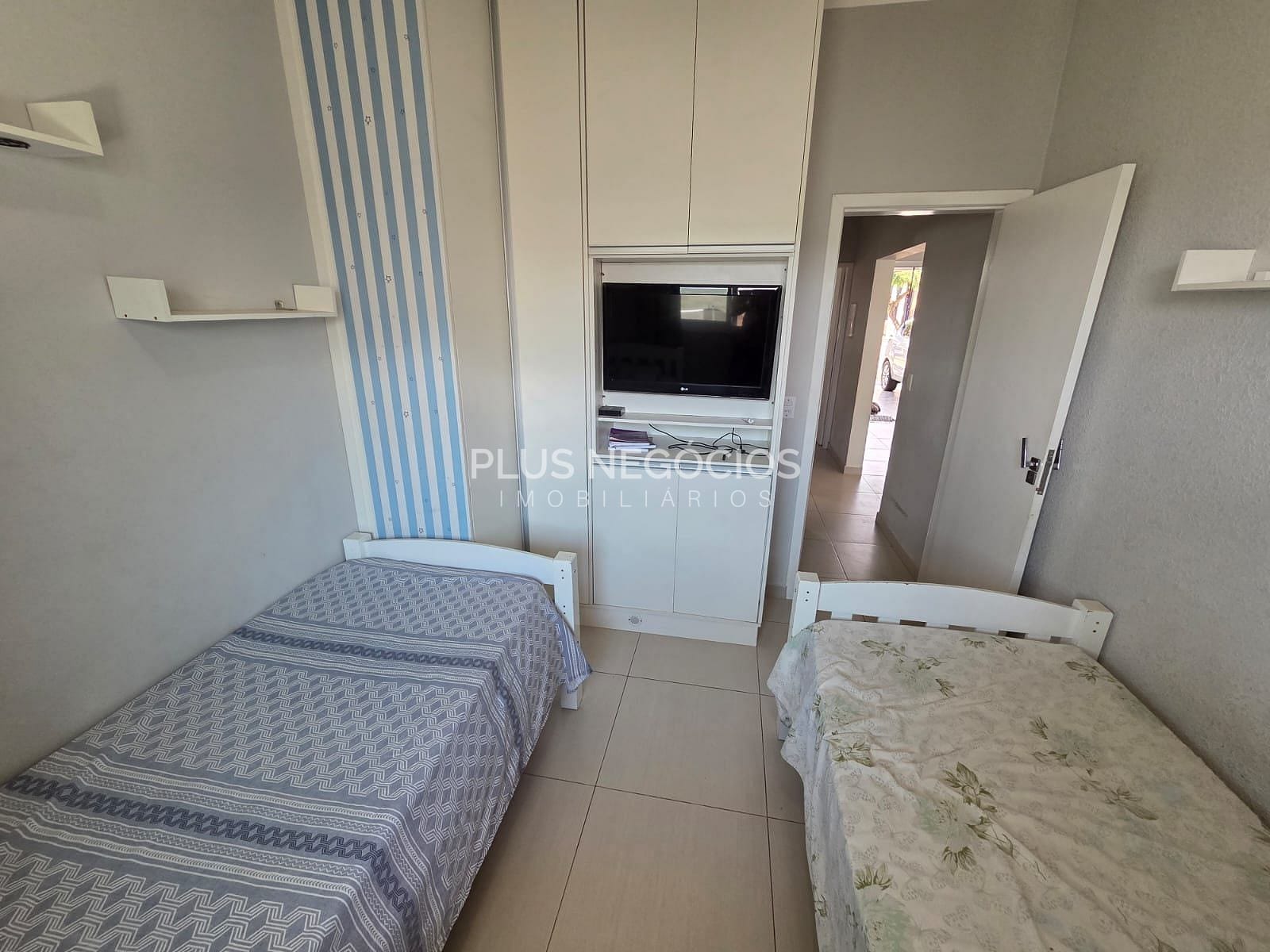 Casa à venda com 4 quartos, 168m² - Foto 25