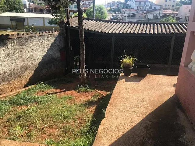Casa com 800m² 4 quartos e 2 banheiros, à venda, no bairro Vila Carvalho em Sorocaba