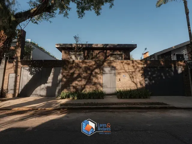 Casa com 480m² 4 quartos e 7 banheiros, à venda, no bairro Alto de Pinheiros em São Paulo