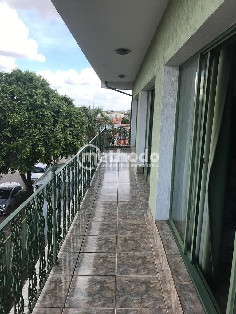 Casa, 3 quartos, 329 m² - Foto 1