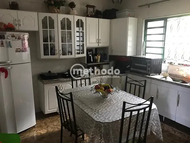 Casa com 360m² 3 quartos e 2 banheiros, à venda, no bairro Vila Teixeira em Campinas