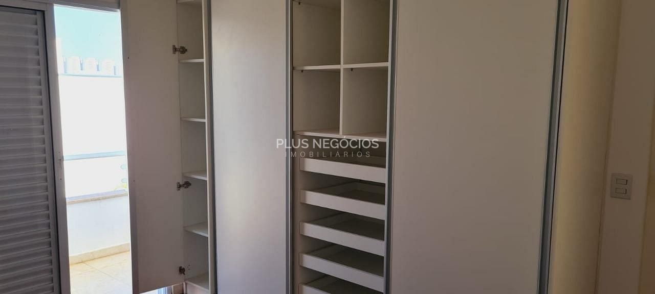 Casa à venda com 3 quartos, 233m² - Foto 14