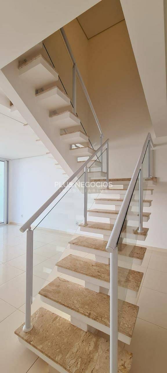 Casa à venda com 3 quartos, 233m² - Foto 8
