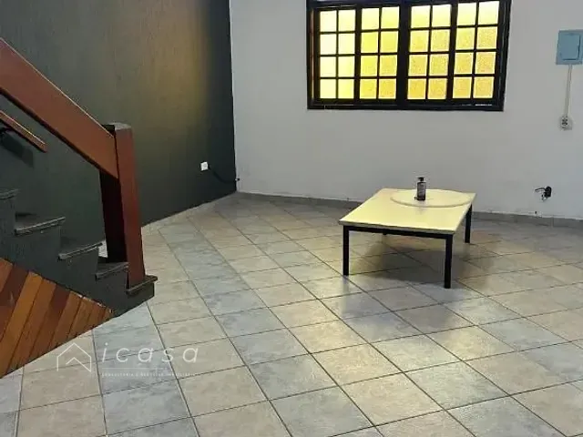 Casa com 249m² 3 quartos e 1 banheiro, à venda, no bairro Vila São José em Taubaté
