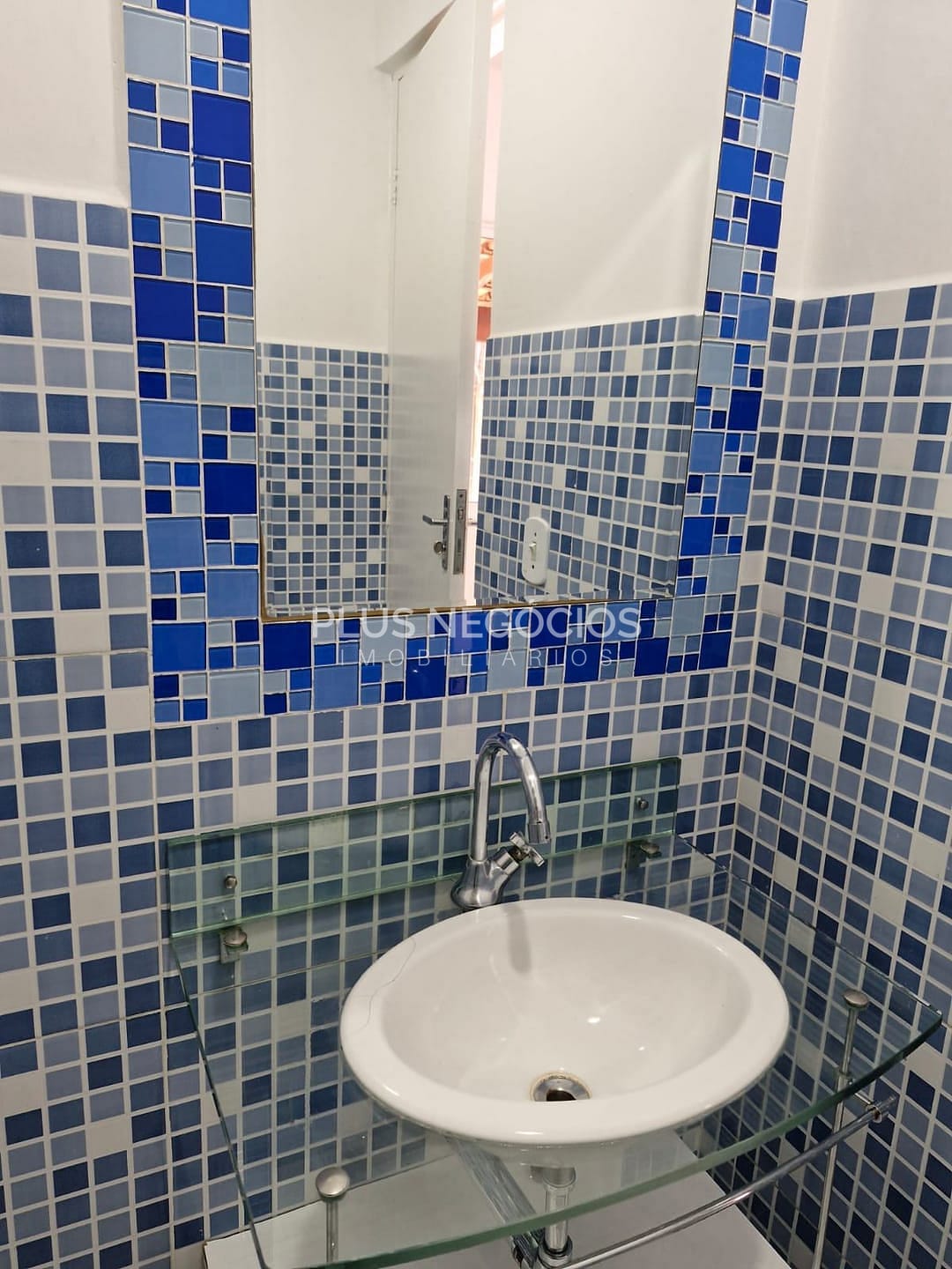 Casa à venda com 2 quartos, 69m² - Foto 5