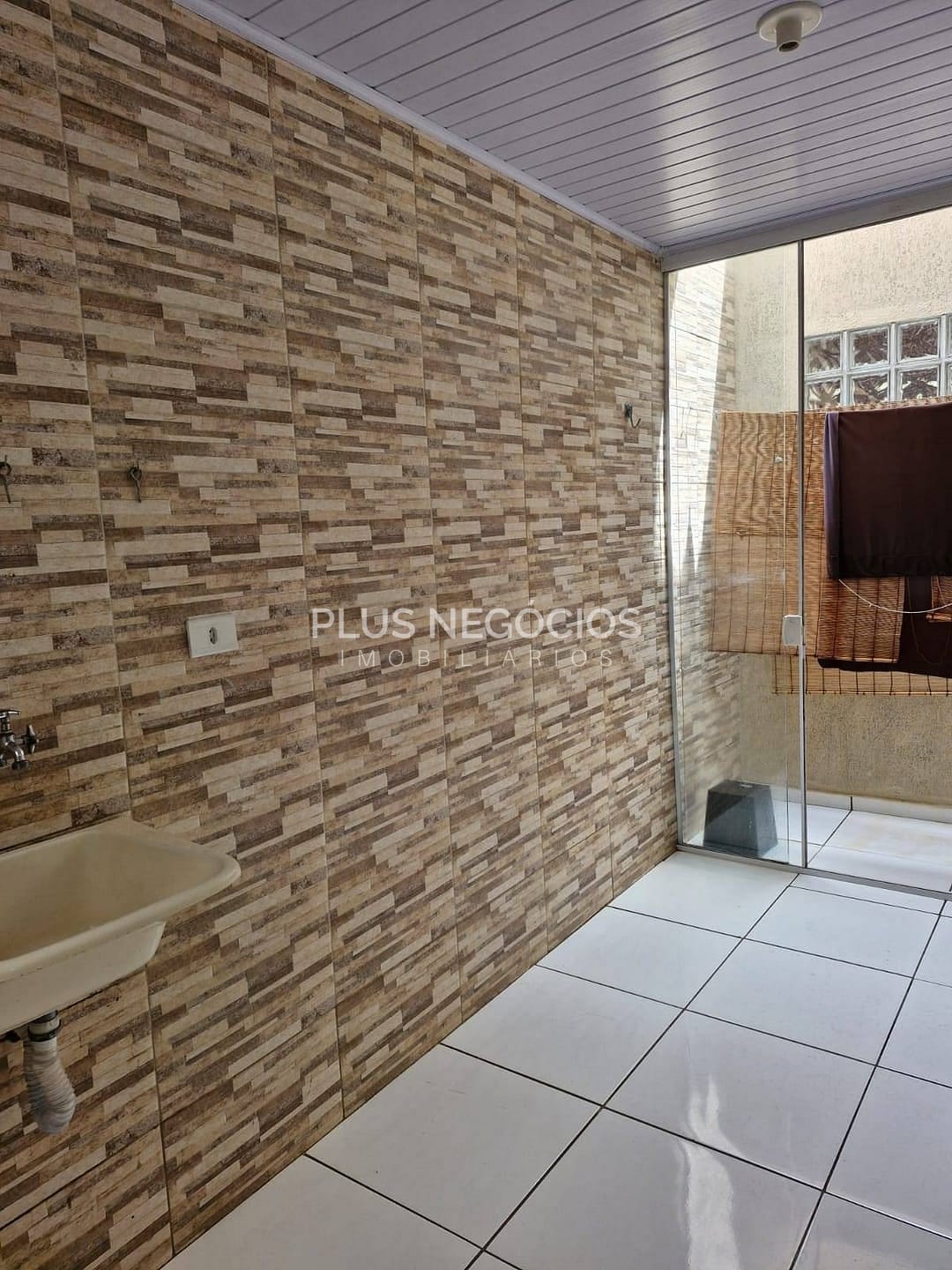 Casa à venda com 2 quartos, 69m² - Foto 6