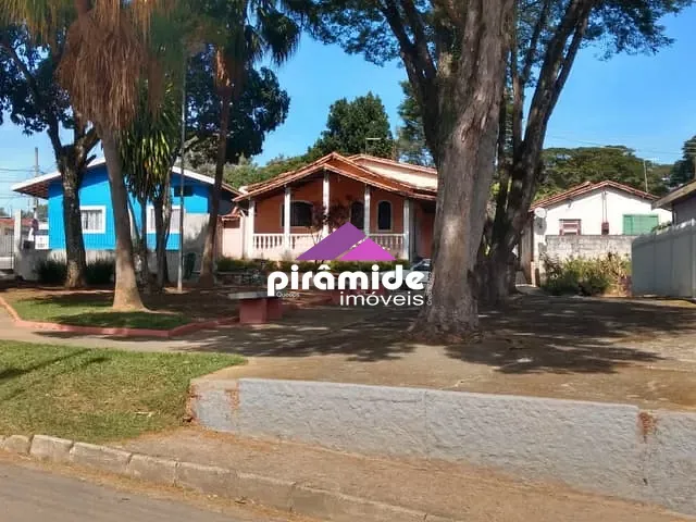 Casa com 1113m² 3 quartos e 3 banheiros, à venda, no bairro Primavera 1B em São José dos Campos