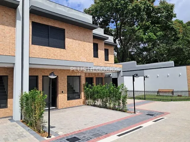 Casa com 120m² 3 quartos e 2 banheiros, à venda, no bairro Vila Colorau em Sorocaba