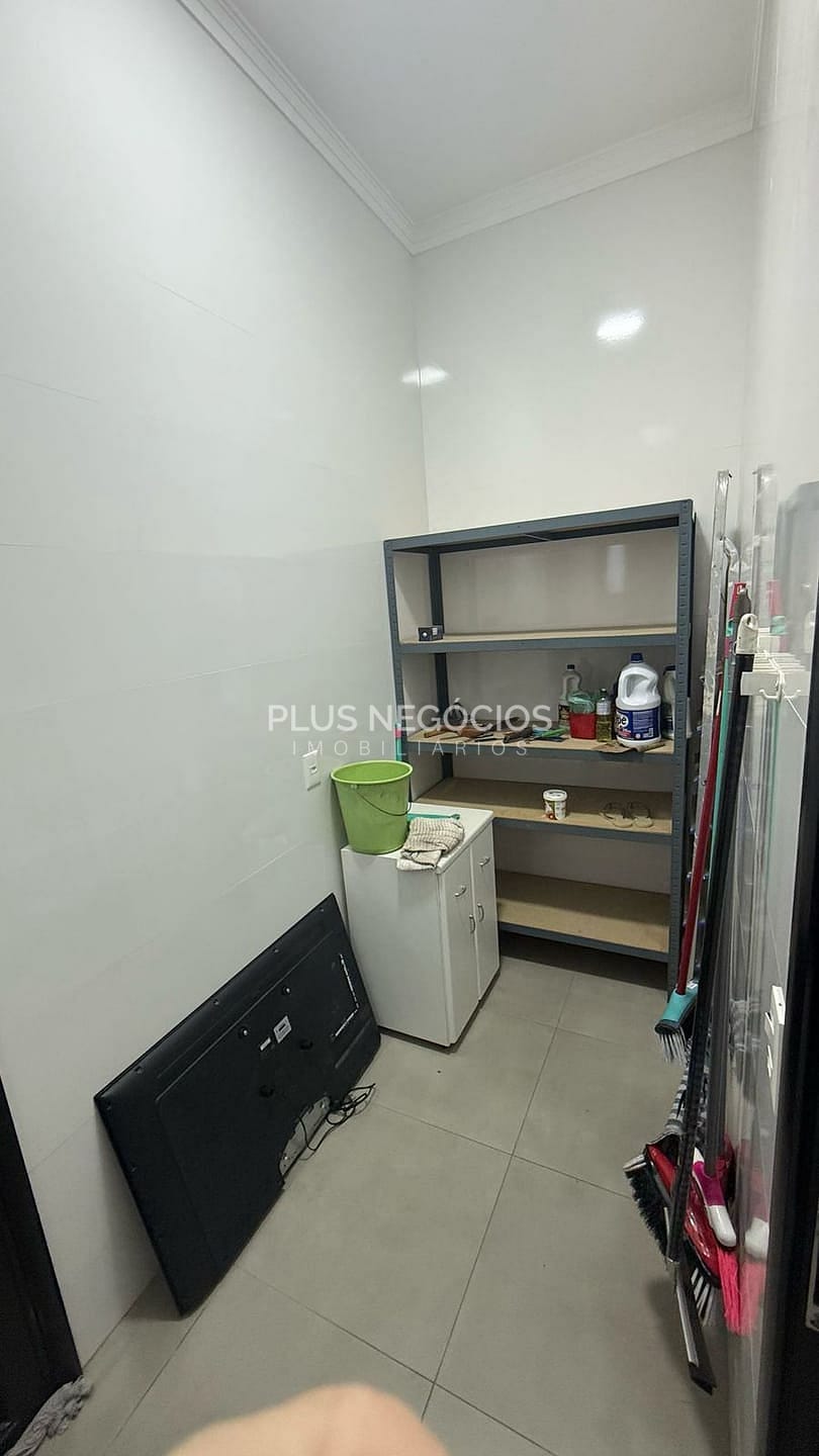 Casa à venda e aluguel com 2 quartos, 226m² - Foto 14