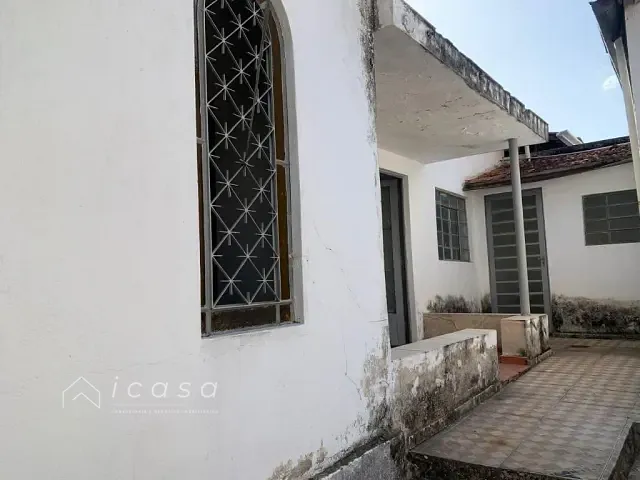 Casa com 300m² 3 quartos e 2 banheiros, à venda, no bairro Vera Cruz em Caçapava