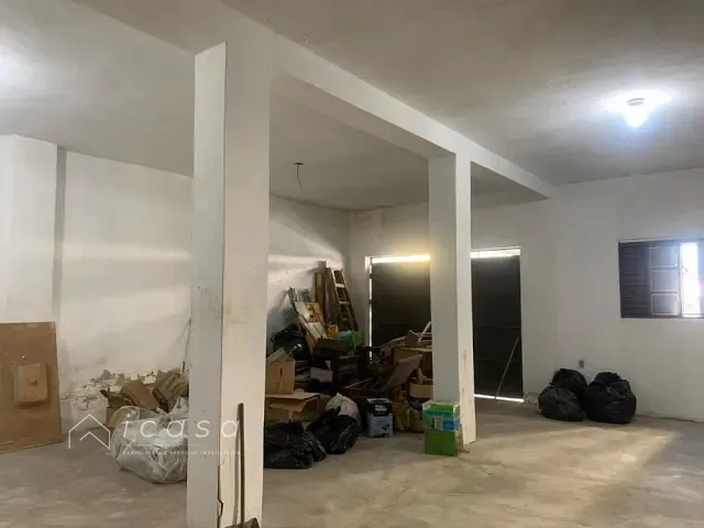 Casa com 300m² 3 quartos e 2 banheiros, à venda, no bairro Vera Cruz em Caçapava