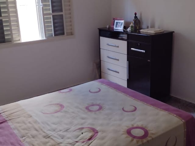 Casa com 125m² 2 quartos e 1 banheiro, à venda, no bairro Parque Senhor do Bonfim em Taubaté