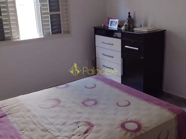 Casa com 125m² 2 quartos e 1 banheiro, à venda, no bairro Parque Senhor do Bonfim em Taubaté