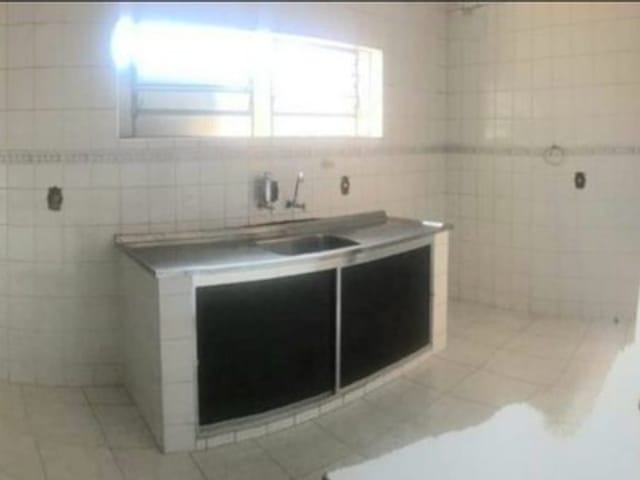 Casa com 250m² 3 quartos e 2 banheiros, à venda, no bairro Jardim Independência em Taubaté