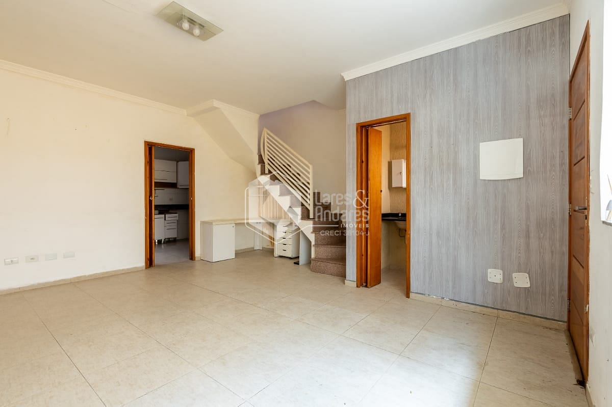 Casa à venda com 3 quartos, 130m² - Foto 1