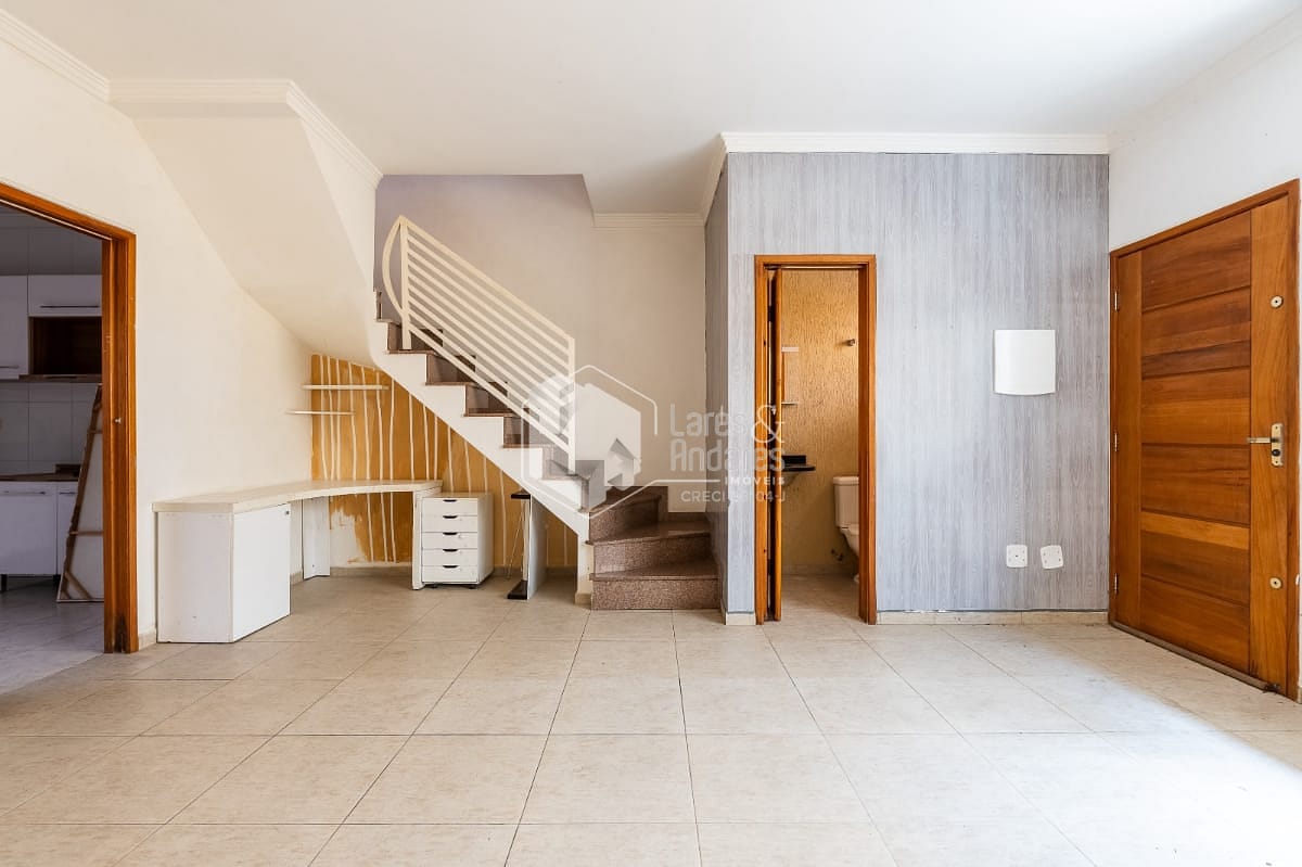 Casa à venda com 3 quartos, 130m² - Foto 3
