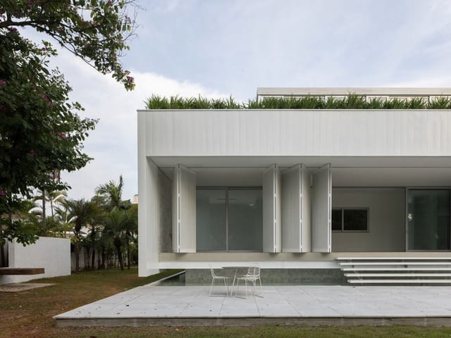 Casa com 2223m² 4 quartos e 7 banheiros, à venda, no bairro Alphaville Residencial Um em Barueri