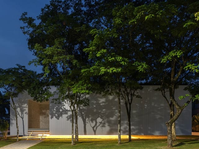 Casa com 2223m² 4 quartos e 7 banheiros, à venda, no bairro Alphaville Residencial Um em Barueri