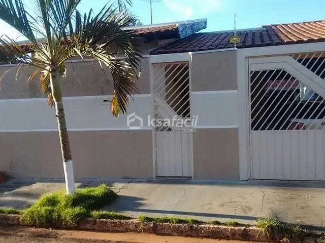 Casa com 200m² 2 quartos e 1 banheiro, à venda, no bairro Conjunto Iracy Coelho III em Campo Grande