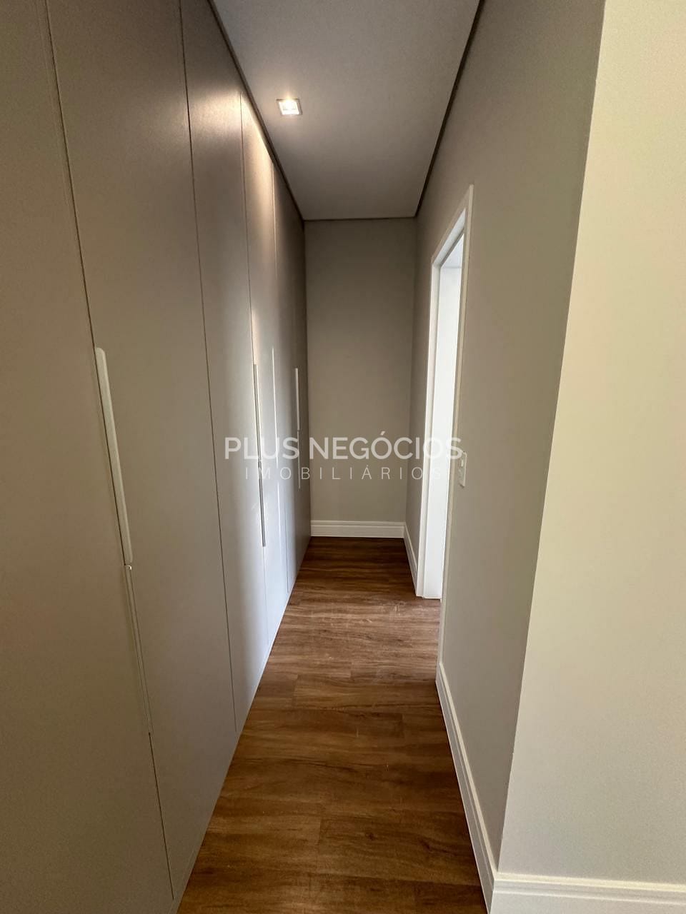 Casa para alugar com 3 quartos, 300m² - Foto 35