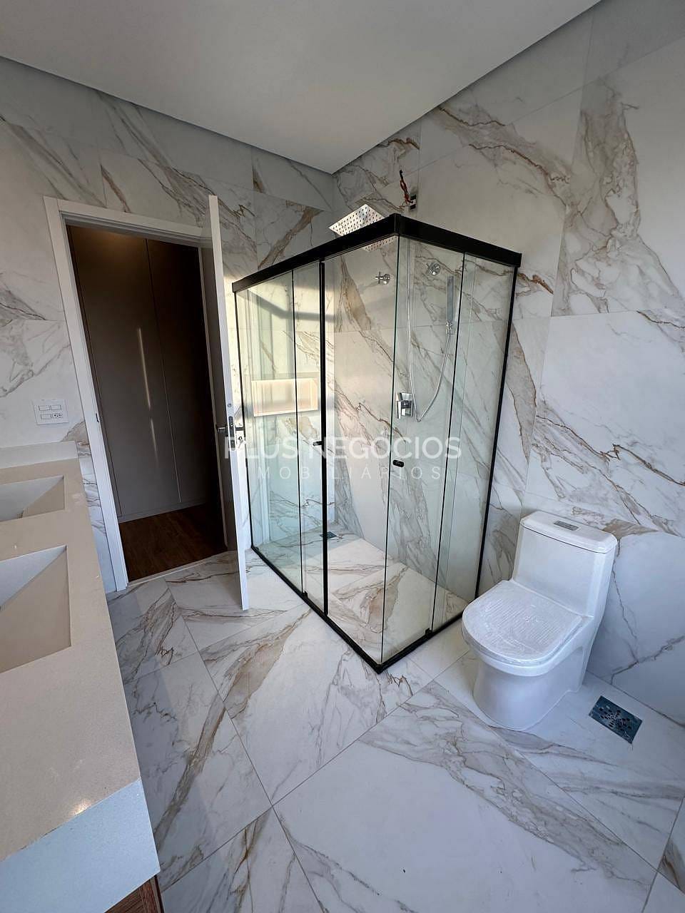 Casa para alugar com 3 quartos, 300m² - Foto 33