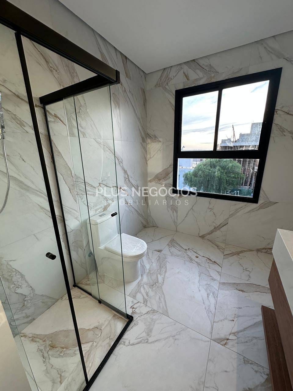 Casa para alugar com 3 quartos, 300m² - Foto 32