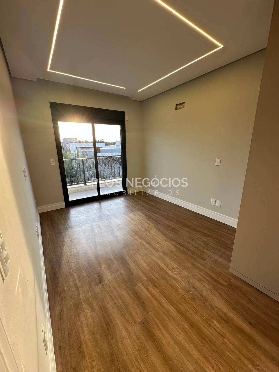 Casa para alugar com 3 quartos, 300m² - Foto 43