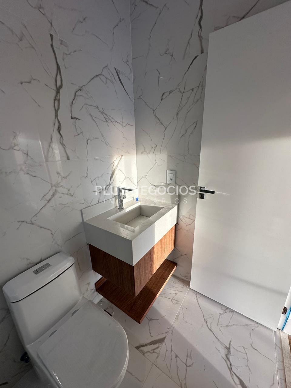 Casa para alugar com 3 quartos, 300m² - Foto 45