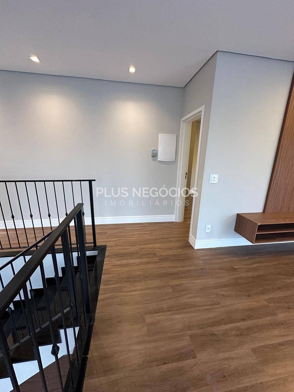 Casa para alugar com 3 quartos, 300m² - Foto 27