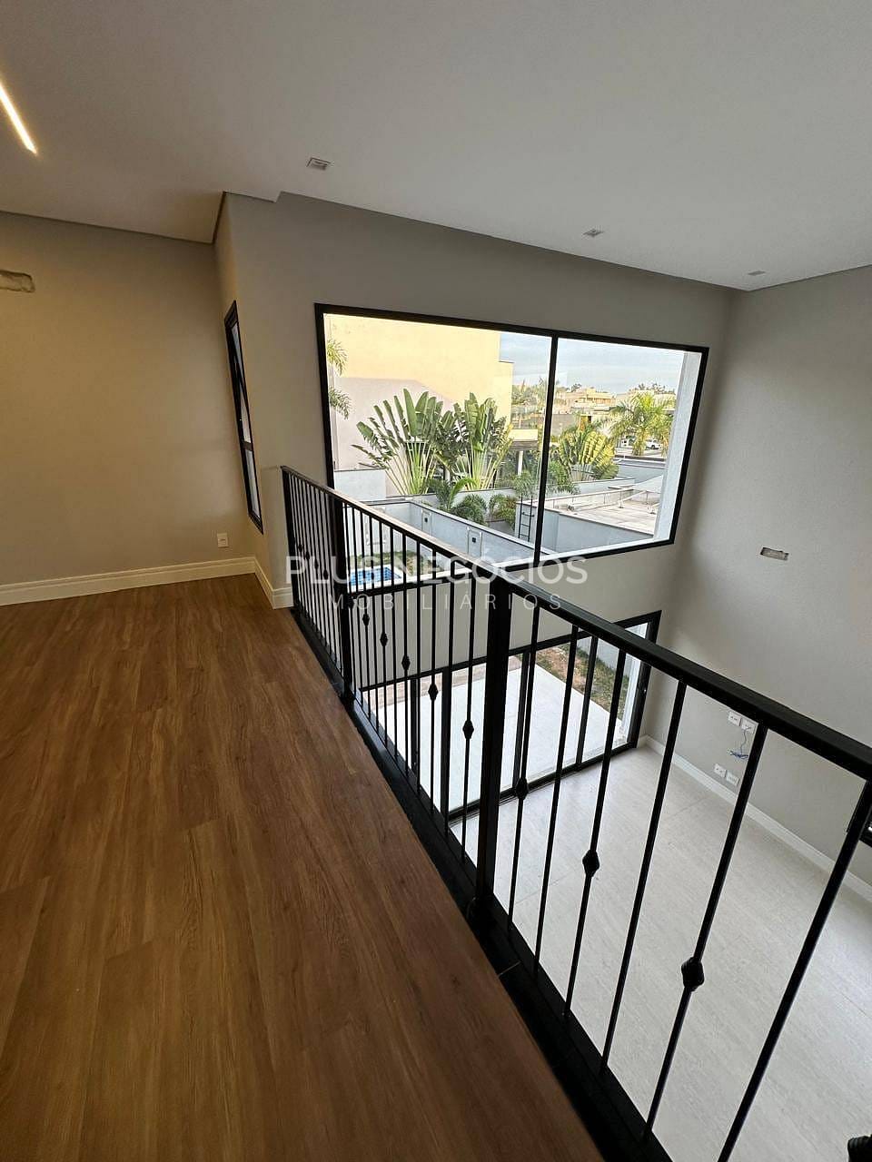 Casa para alugar com 3 quartos, 300m² - Foto 25