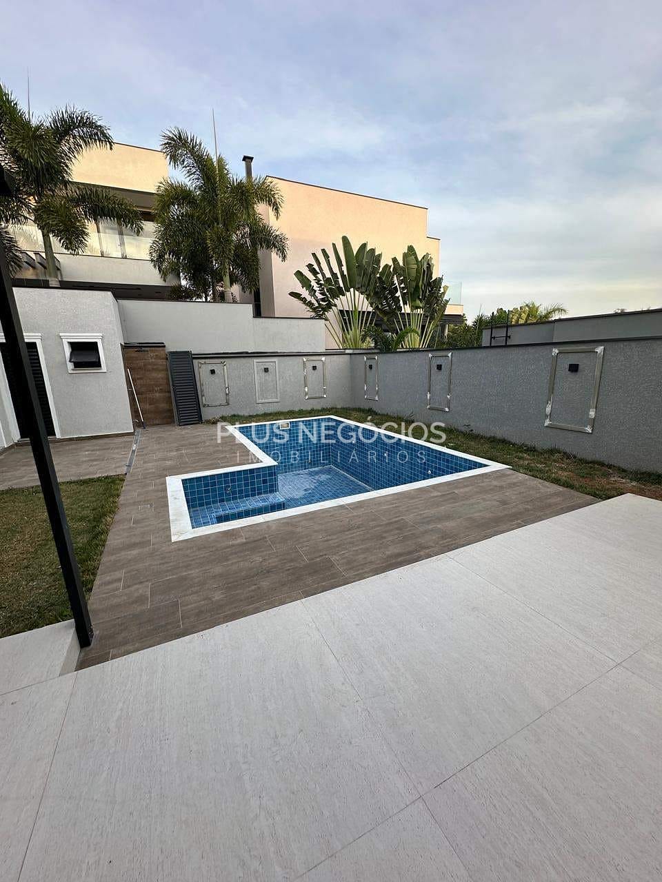 Casa para alugar com 3 quartos, 300m² - Foto 65