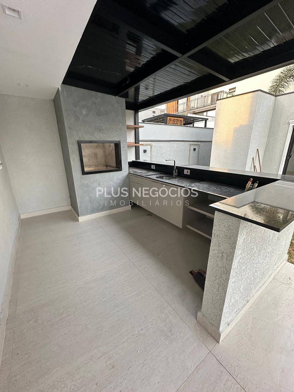 Casa para alugar com 3 quartos, 300m² - Foto 53