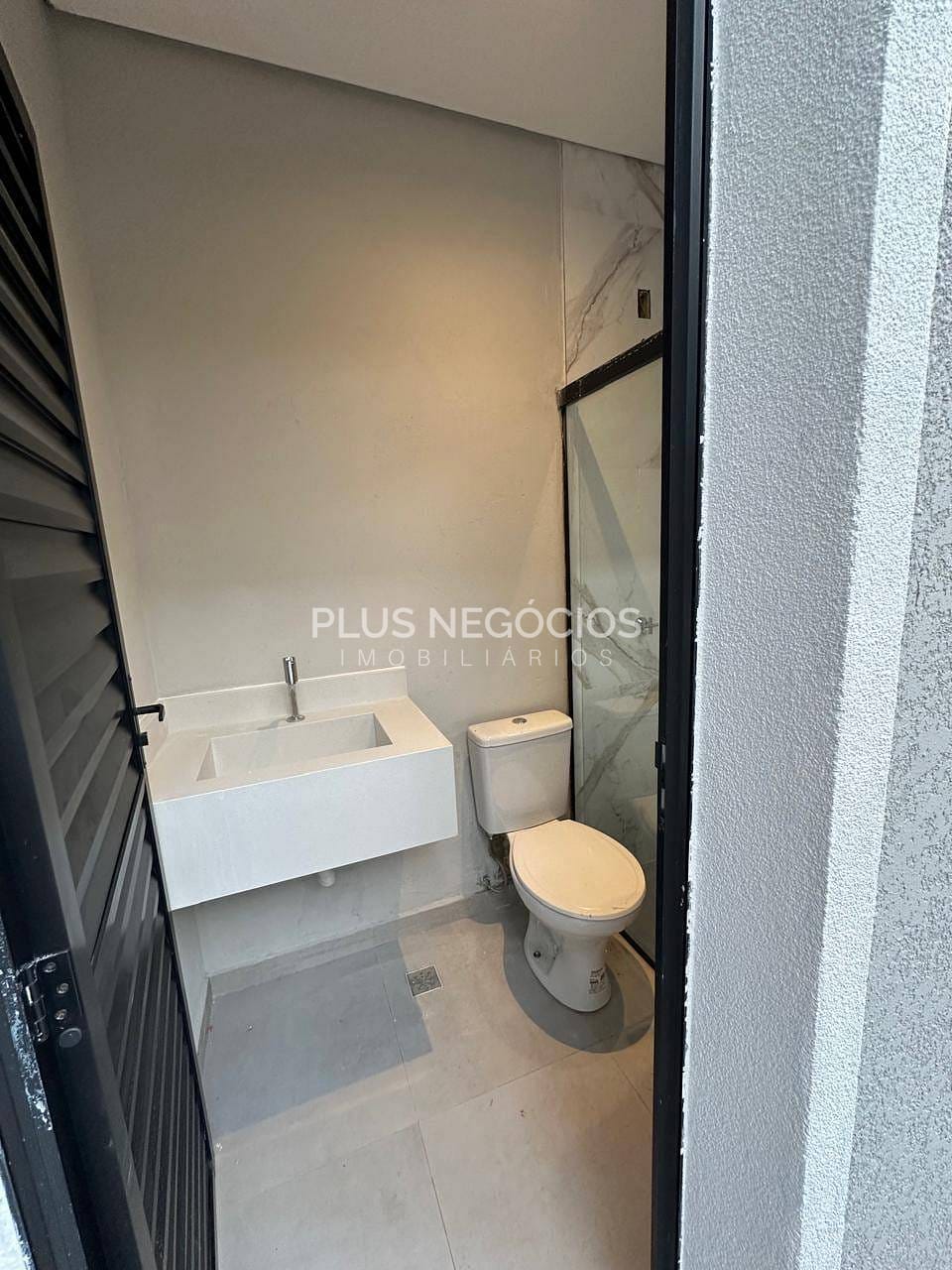 Casa para alugar com 3 quartos, 300m² - Foto 58