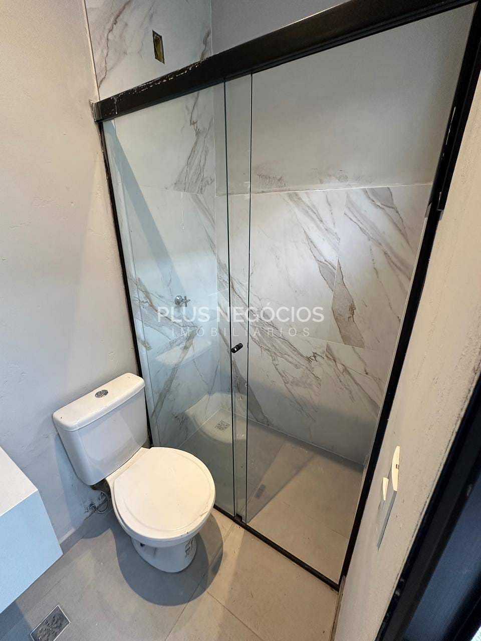 Casa para alugar com 3 quartos, 300m² - Foto 57