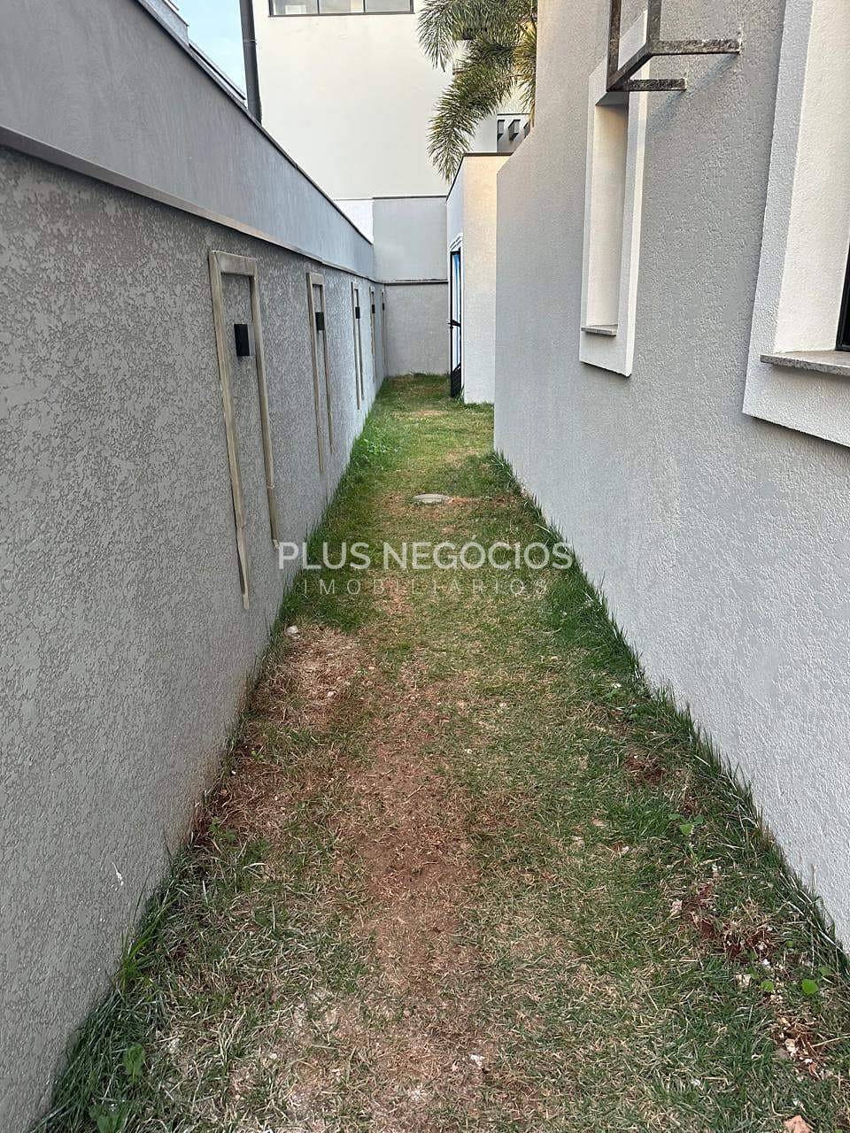 Casa para alugar com 3 quartos, 300m² - Foto 60