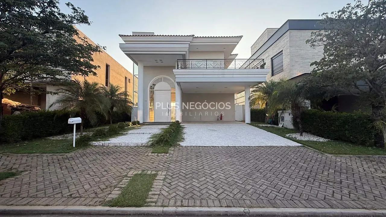 Casa, 3 quartos, 224 m² - Foto 1