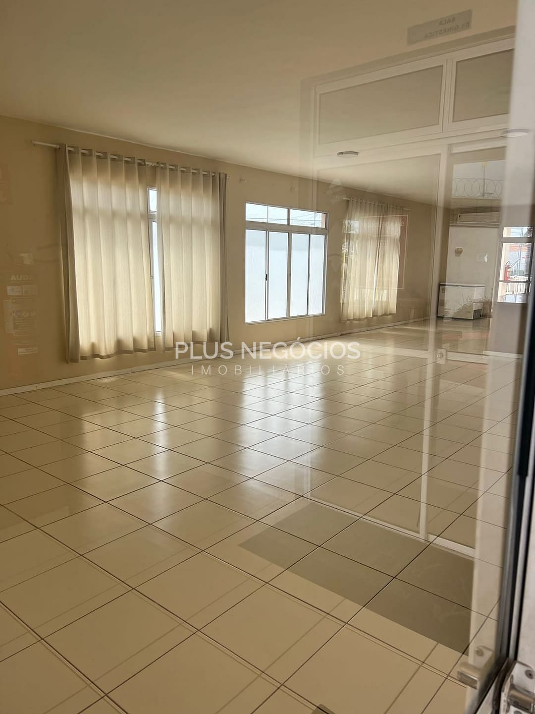 Casa à venda com 3 quartos, 140m² - Foto 3