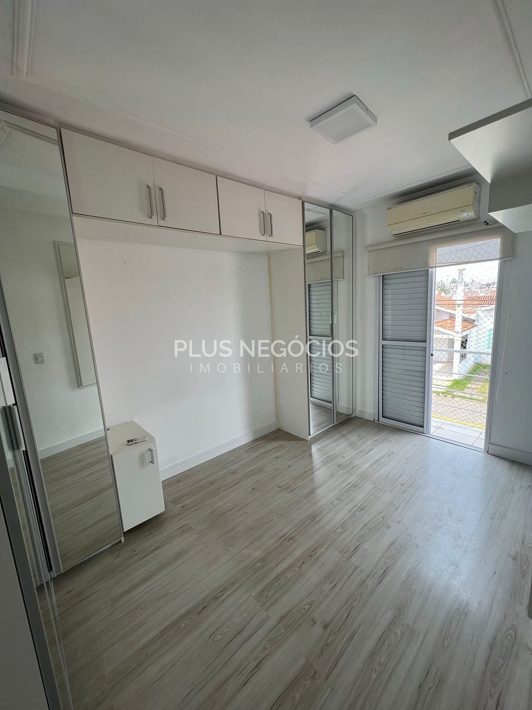 Casa à venda com 3 quartos, 140m² - Foto 4