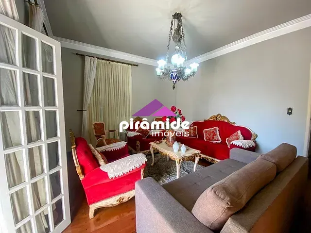 Casa 3 quartos e 2 banheiros, à venda, no bairro Jardim Esplanada em São José dos Campos