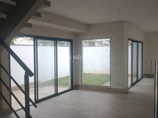 Casa com 195m² 3 quartos e 3 banheiros, à venda, no bairro Cajuru do Sul em Sorocaba