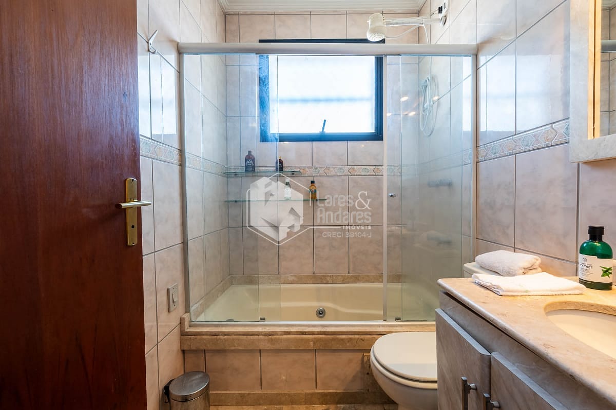 Casa, 3 quartos, 242 m² - Foto 34