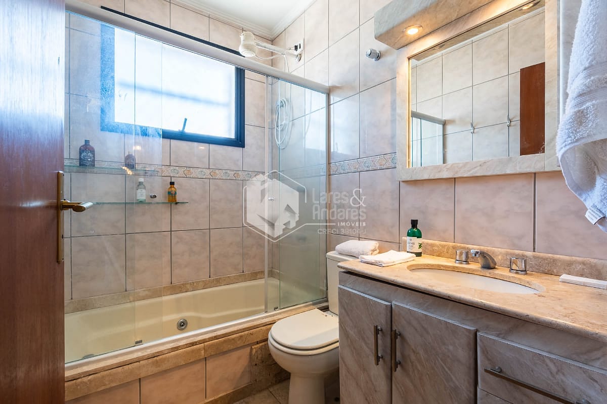 Casa, 3 quartos, 242 m² - Foto 33