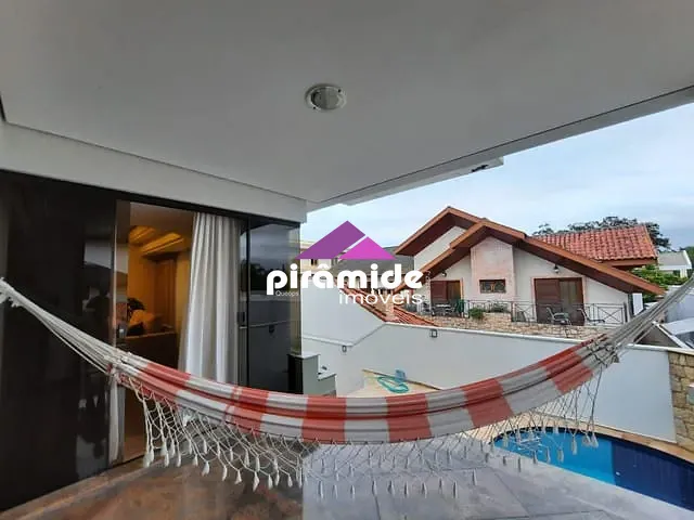 Casa com 360m² 4 quartos e 2 banheiros, à venda, no bairro Jardim das Colinas em São José dos Campos