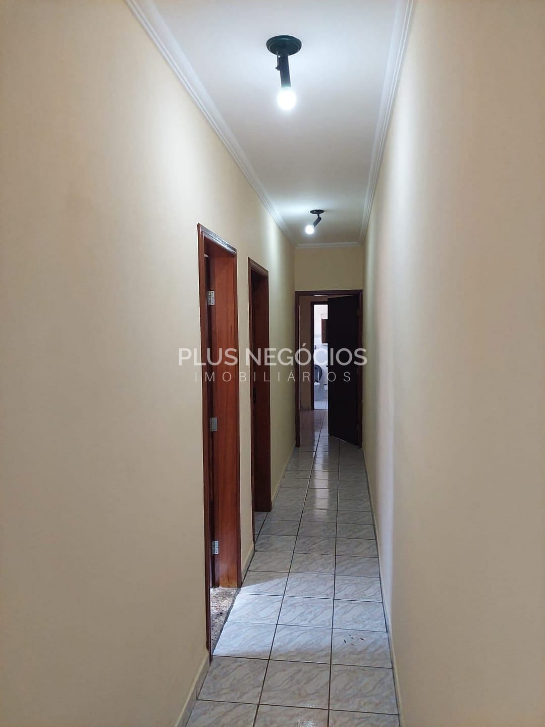 Casa à venda com 2 quartos, 75m² - Foto 7
