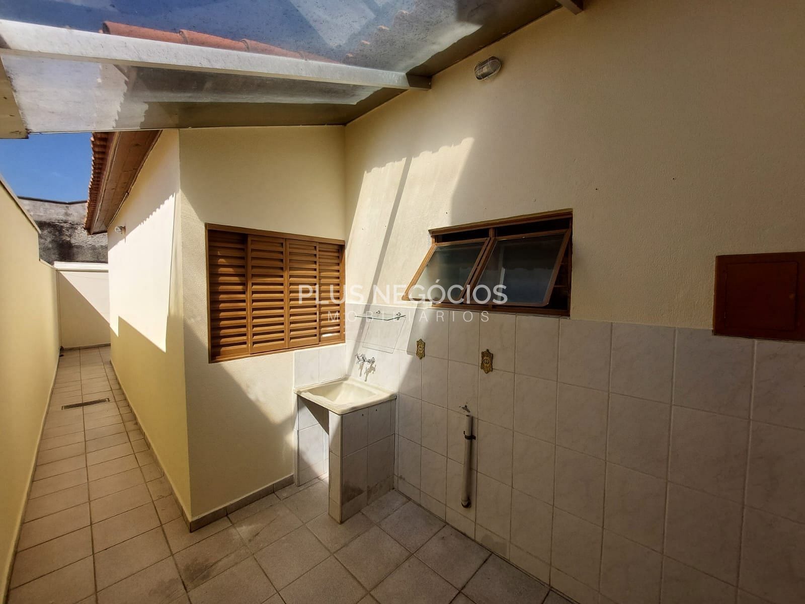 Casa à venda com 2 quartos, 75m² - Foto 20