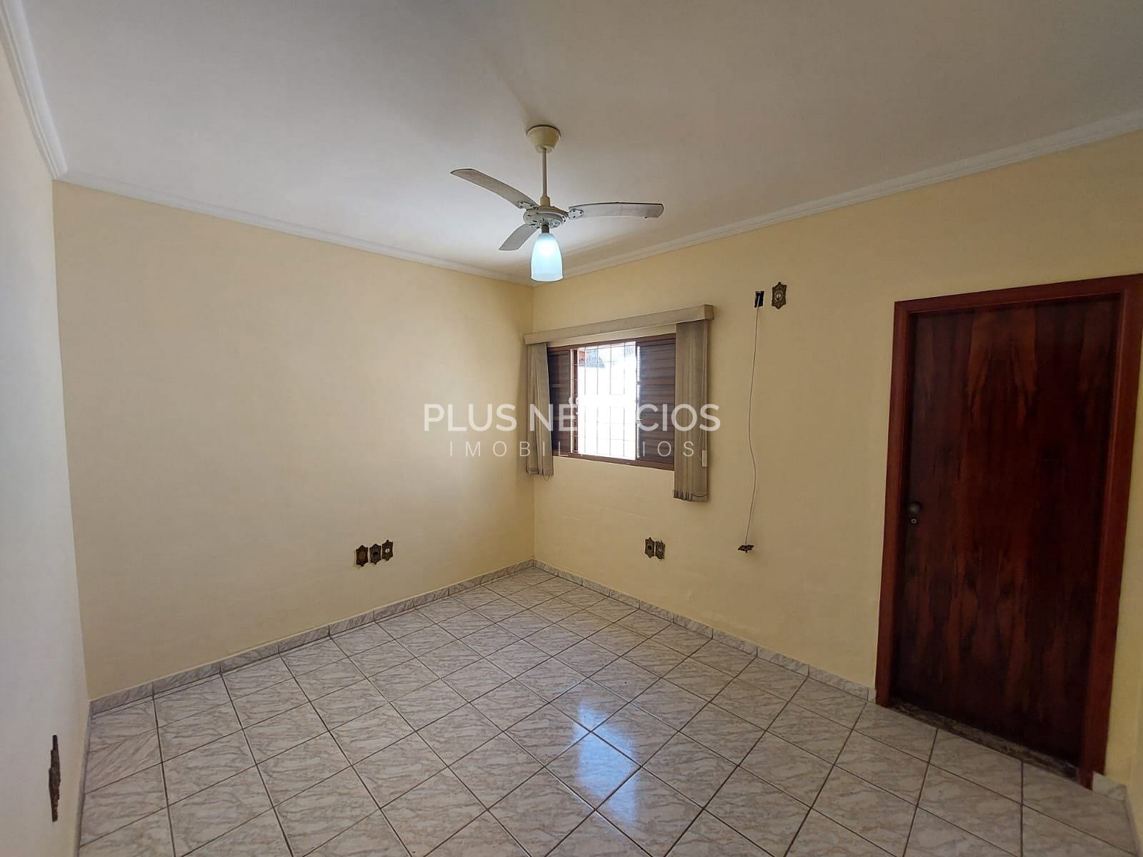 Casa à venda com 2 quartos, 75m² - Foto 11