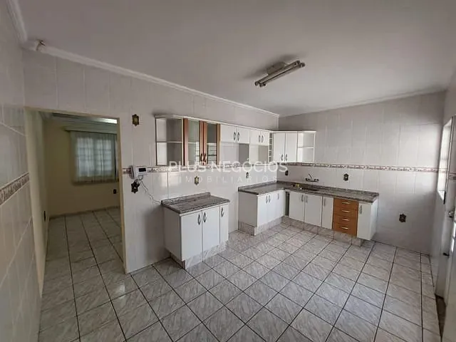 Casa com 125m² 2 quartos e 2 banheiros, à venda, no bairro Jardim São Carlos em Sorocaba