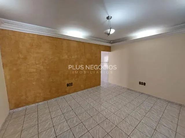 Casa com 125m² 2 quartos e 2 banheiros, à venda, no bairro Jardim São Carlos em Sorocaba