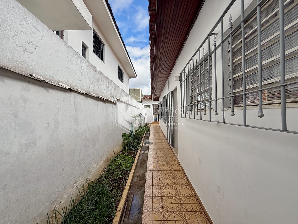 Casa à venda com 4 quartos, 165m² - Foto 43
